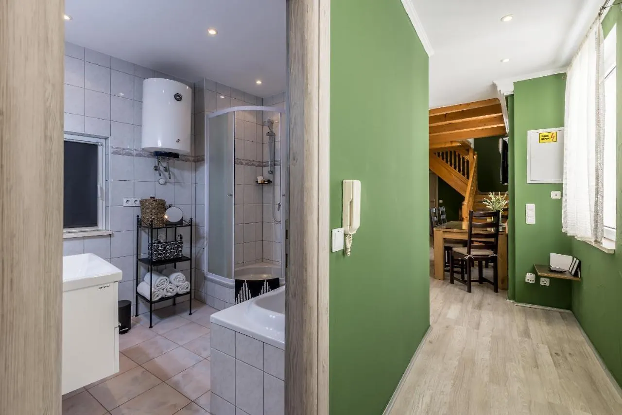 Main Square Duplex With Rooftop Terrace Split