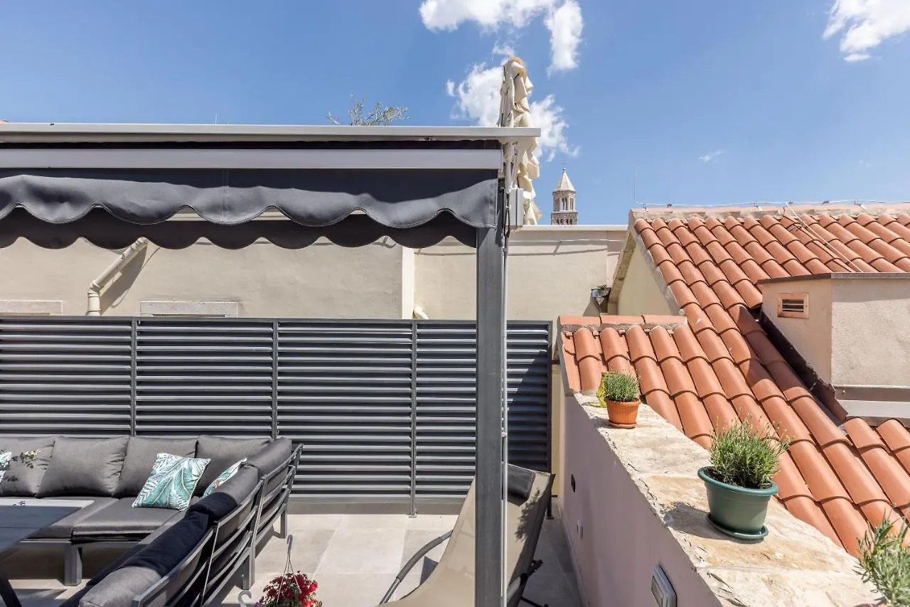 Main Square Duplex With Rooftop Terrace Split Croácia